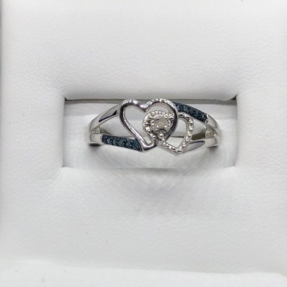 Blue & White Diamond heart accent ring  6 NWOT $200 - Picture 1 of 7